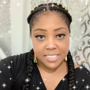 Meet your Posher, Crystal